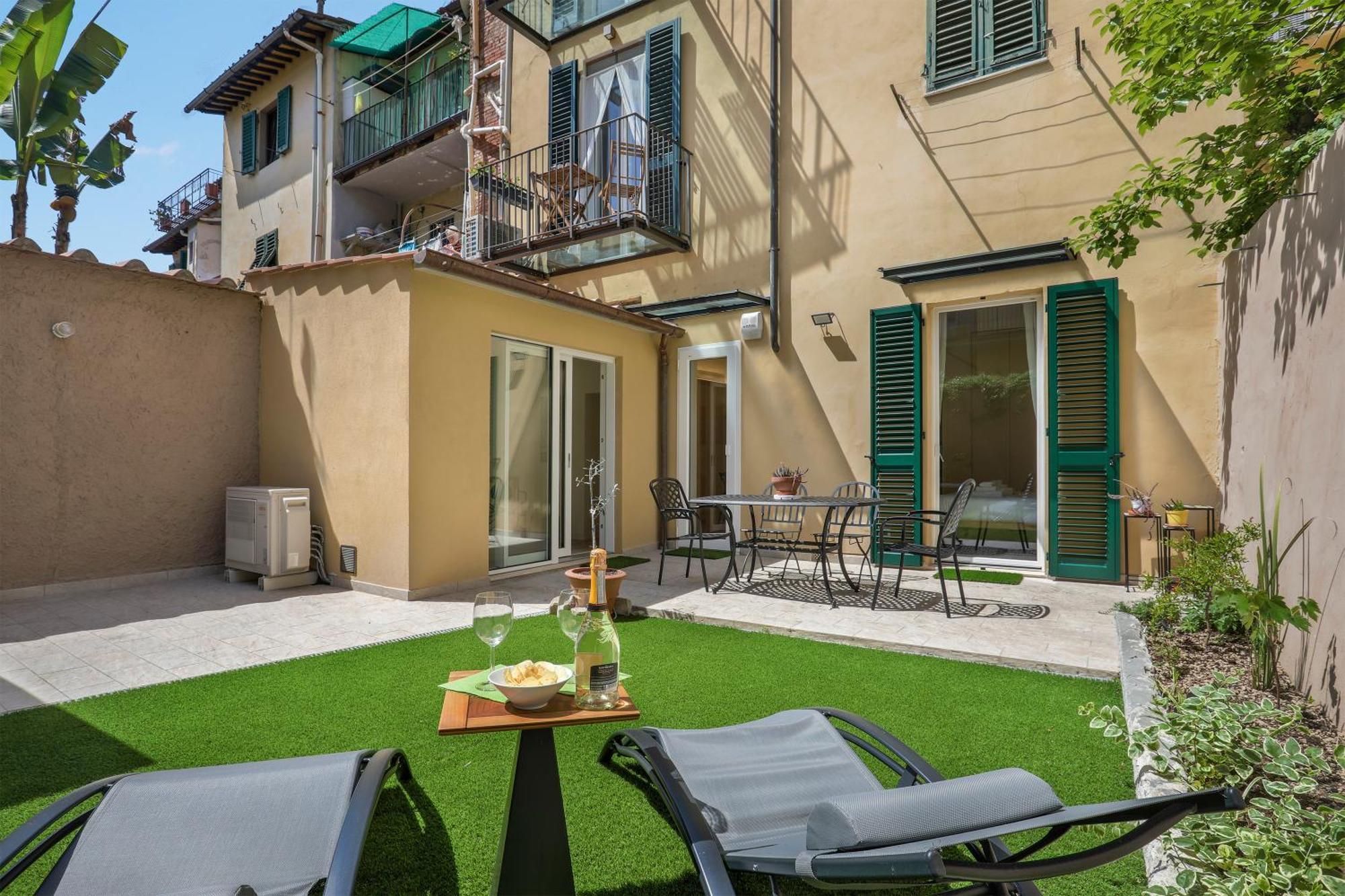 La Piccola Corte - Sweet Dreams In Florencia Exterior foto
